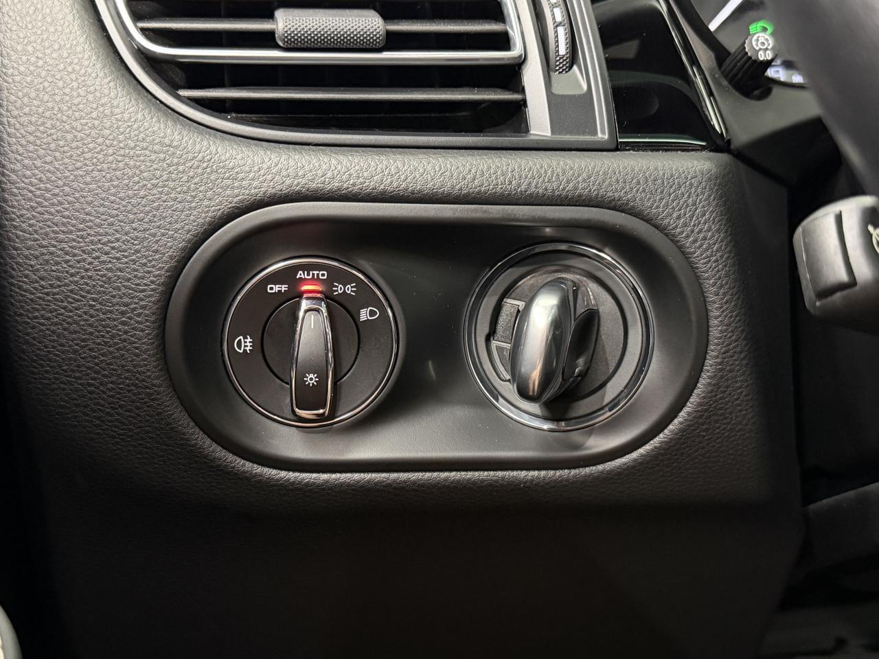 2024 Porsche Macan S Newark DE