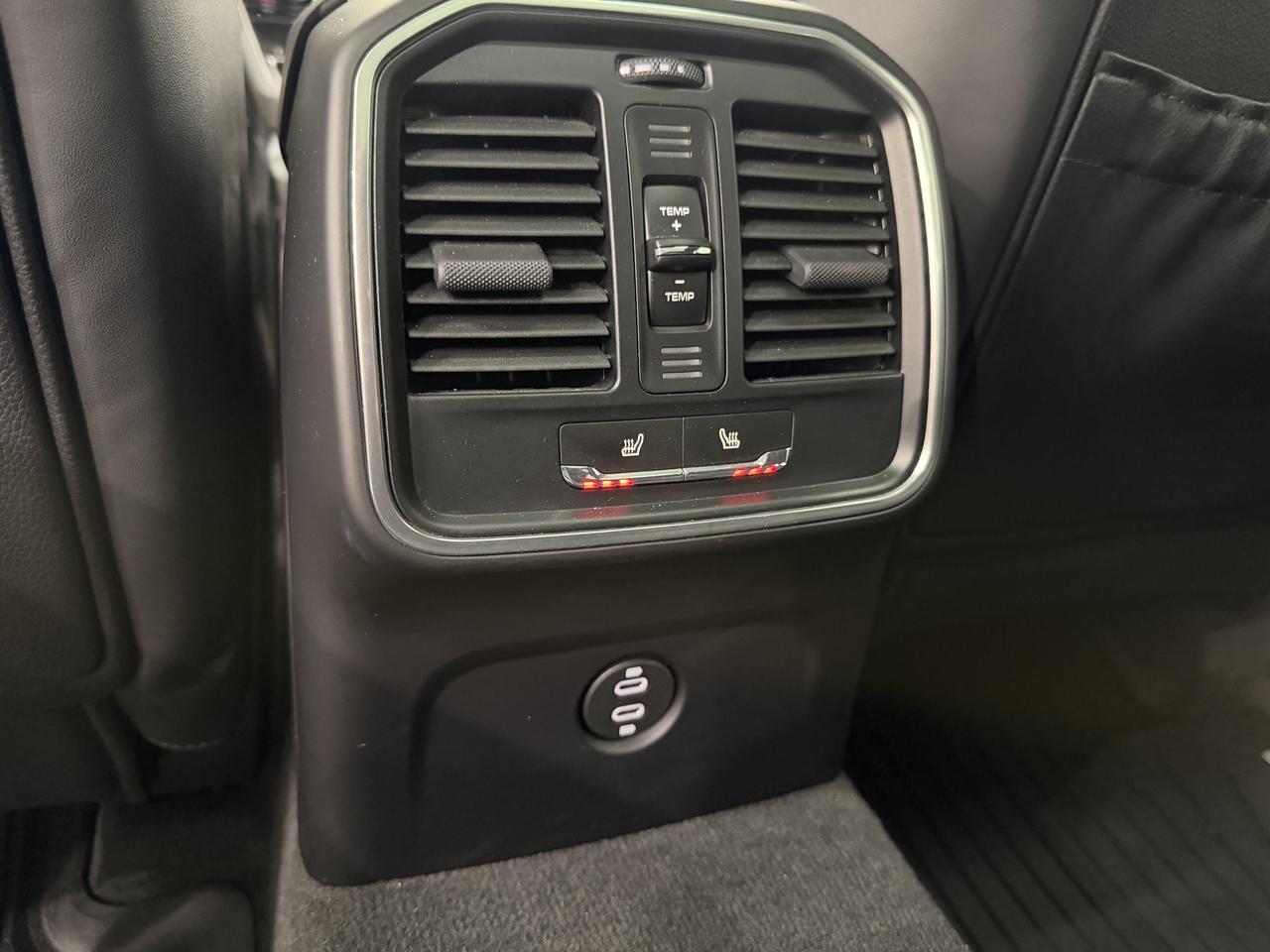 2024 Porsche Macan S Newark DE