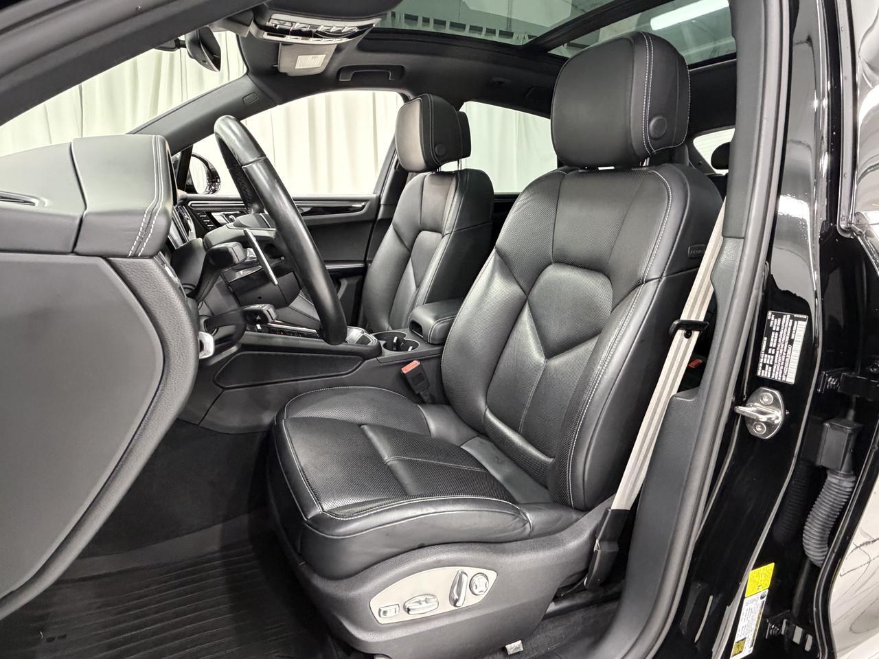 2024 Porsche Macan S Newark DE