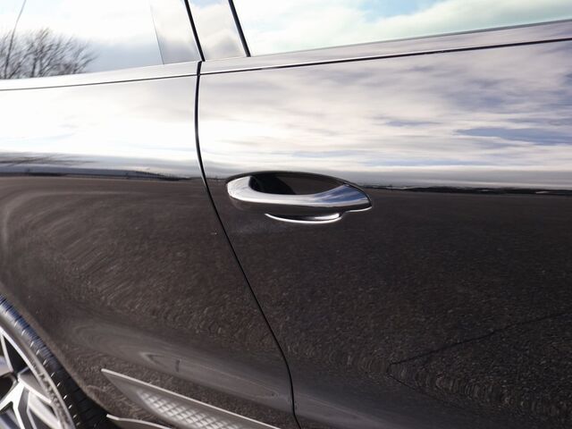 2024 Porsche Macan S Oshkosh WI