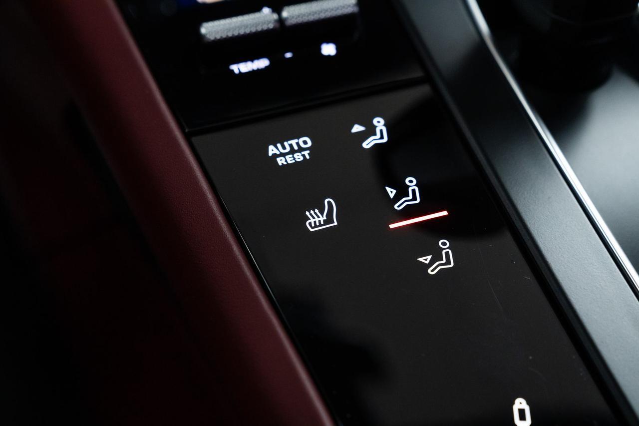 2024 Porsche Macan S Sport Chrono Package Bose Sound Portland OR