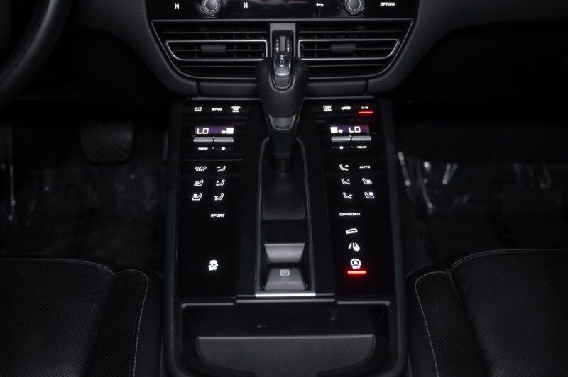 2024 Porsche Macan T AWD SUV Peoria AZ