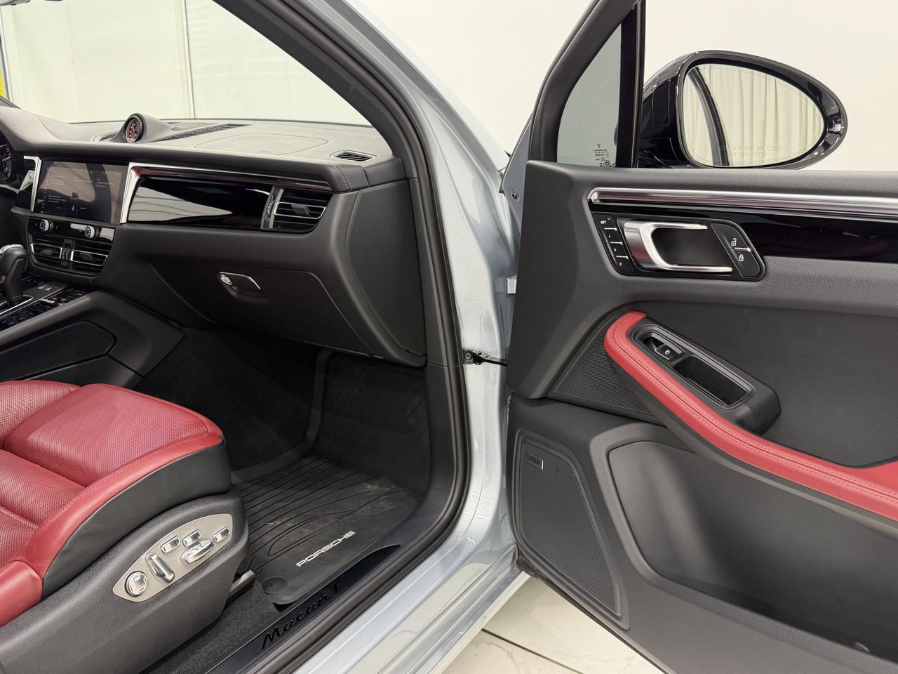 2024 Porsche Macan T Newark DE
