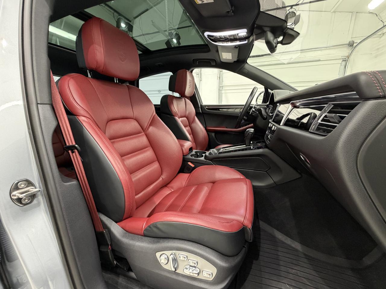2024 Porsche Macan T Newark DE