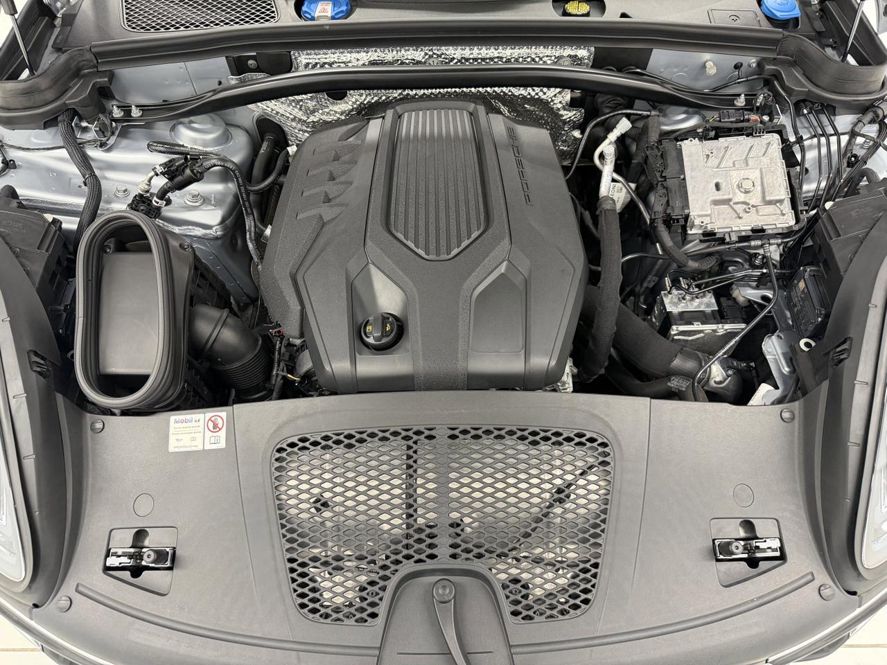 2024 Porsche Macan T Newark DE