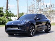 2024_Porsche_Macan_T_ Oshkosh WI