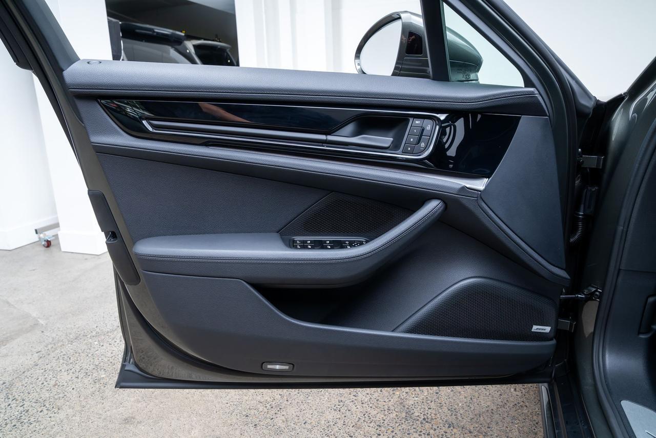2024 Porsche Panamera 1 Owner Sportdesign Package Bose Sound Portland OR