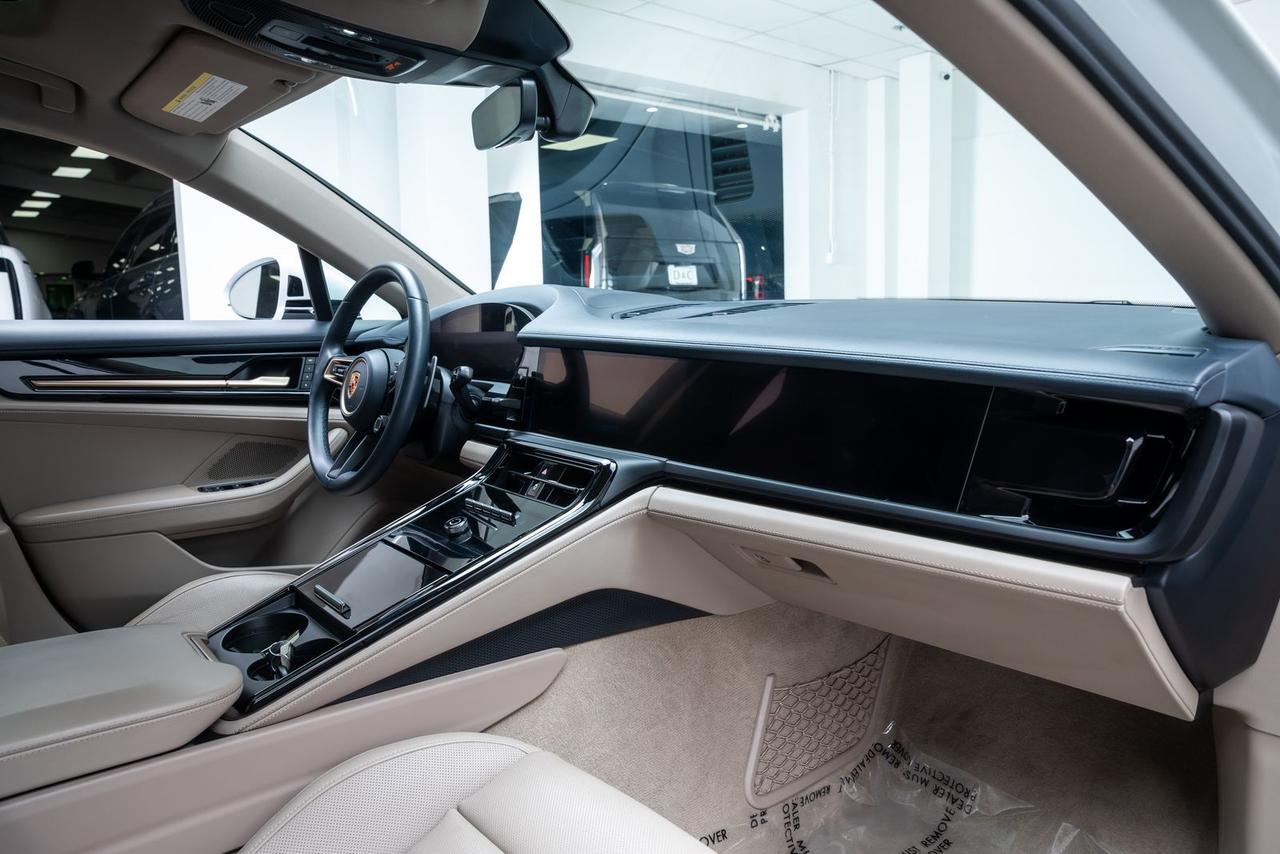 2024 Porsche Panamera 4 1 Owner Premium Package Portland OR