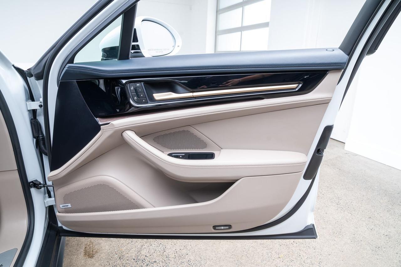 2024 Porsche Panamera 4 1 Owner Premium Package Portland OR