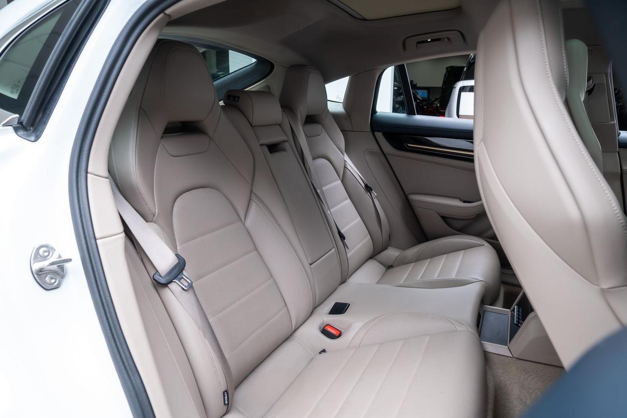 2024 Porsche Panamera 4 1 Owner Premium Package Portland OR