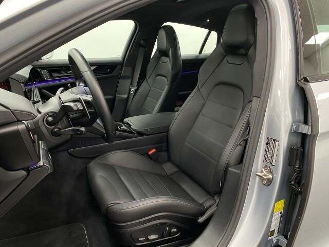 2024 Porsche Panamera 4 Appleton WI