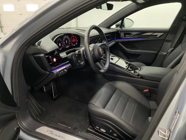 2024 Porsche Panamera 4 Appleton WI