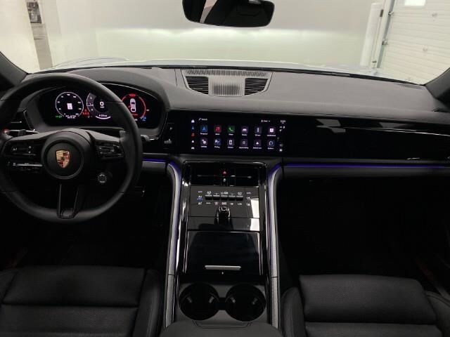 2024 Porsche Panamera 4 Appleton WI