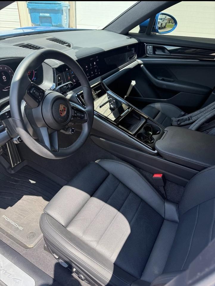 2024 Porsche Panamera 4 Indianapolis IN