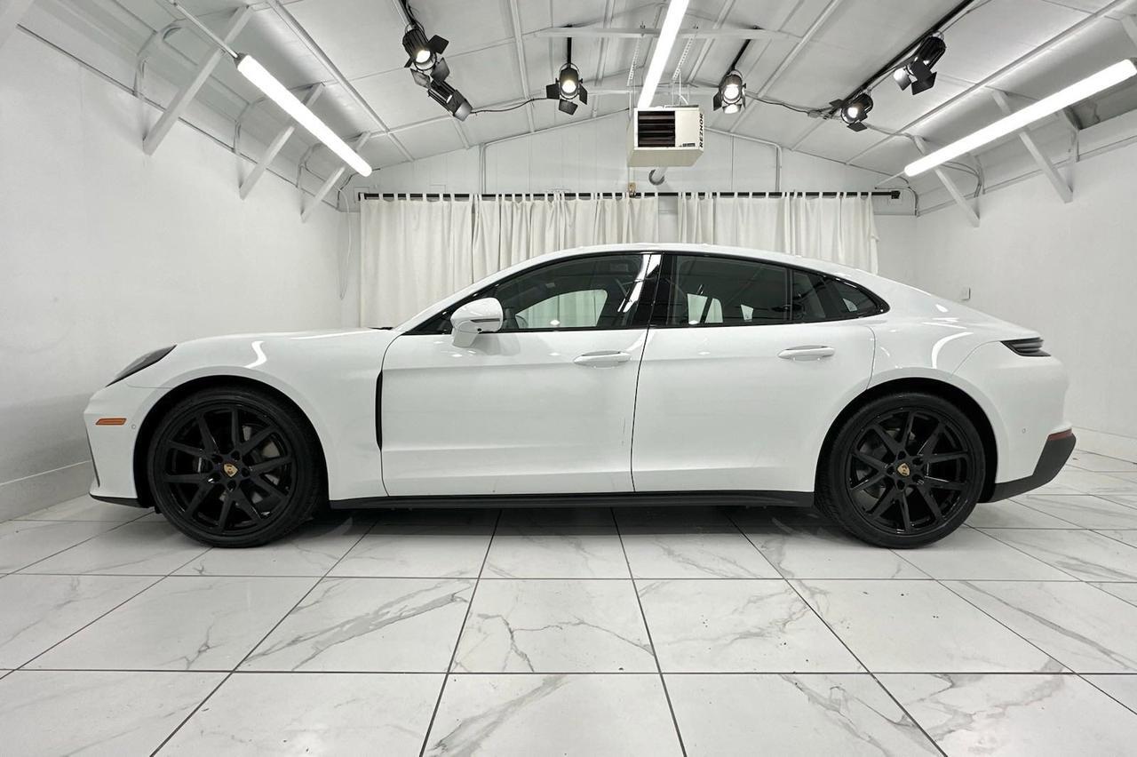 2024 Porsche Panamera 4 Newark DE