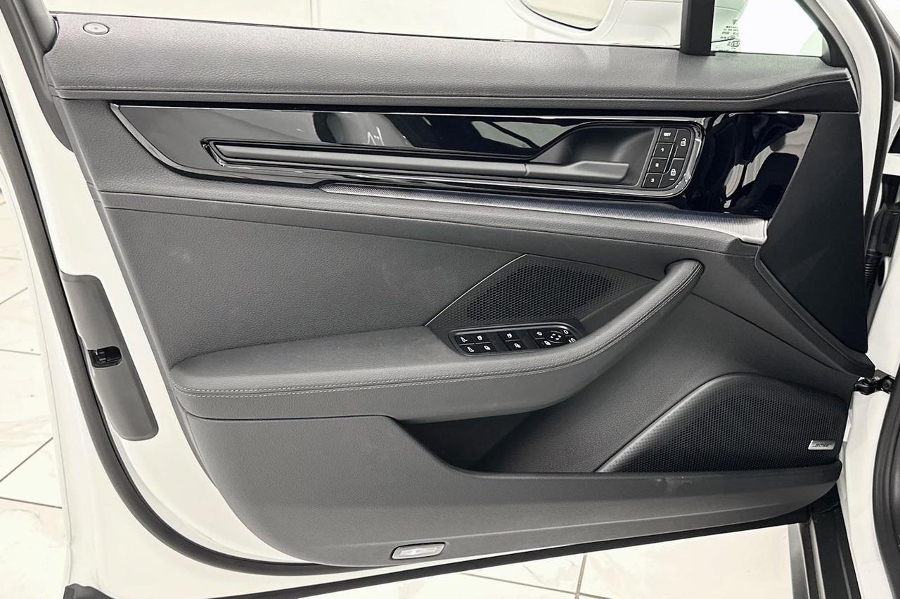 2024 Porsche Panamera 4 Newark DE