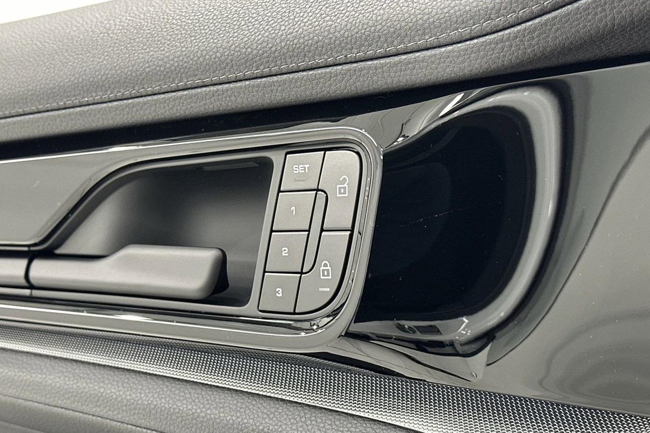 2024 Porsche Panamera 4 Newark DE
