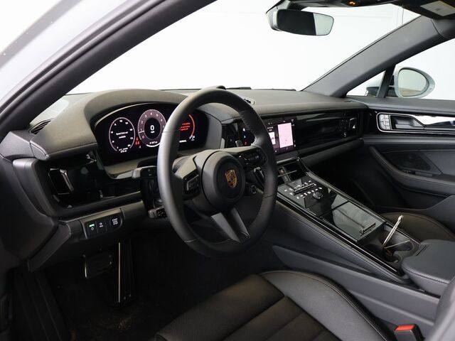 2024 Porsche Panamera 4 Oshkosh WI