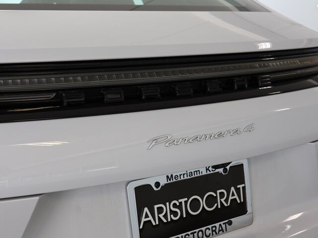 2024 Porsche Panamera 4 Oshkosh WI