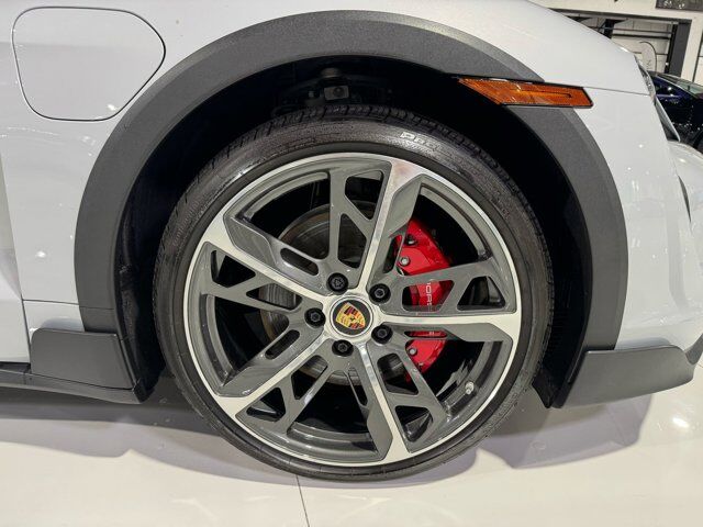 2024 Porsche Taycan 4S Cross Turismo Ice Grey paint, panoramic roof, passenger display AND MUCH MORE!! Fort Lauderdale FL