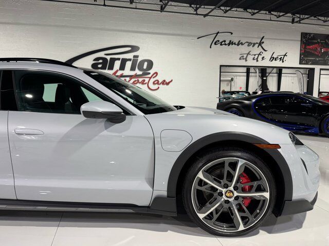 2024 Porsche Taycan 4S Cross Turismo Ice Grey paint, panoramic roof, passenger display AND MUCH MORE!! Fort Lauderdale FL