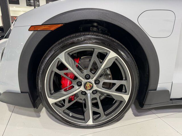 2024 Porsche Taycan 4S Cross Turismo Ice Grey paint, panoramic roof, passenger display AND MUCH MORE!! Fort Lauderdale FL