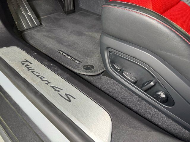 2024 Porsche Taycan 4S Cross Turismo Ice Grey paint, panoramic roof, passenger display AND MUCH MORE!! Fort Lauderdale FL