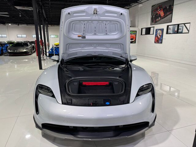 2024 Porsche Taycan 4S Cross Turismo Ice Grey paint, panoramic roof, passenger display AND MUCH MORE!! Fort Lauderdale FL