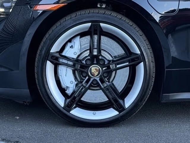 2024 Porsche Taycan 4S Orange MA