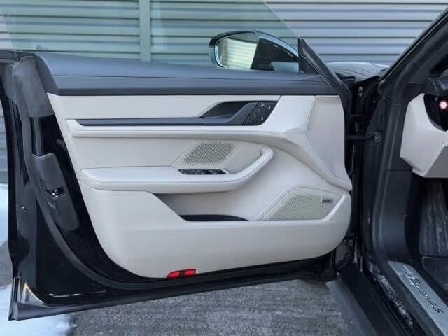 2024 Porsche Taycan 4S Orange MA