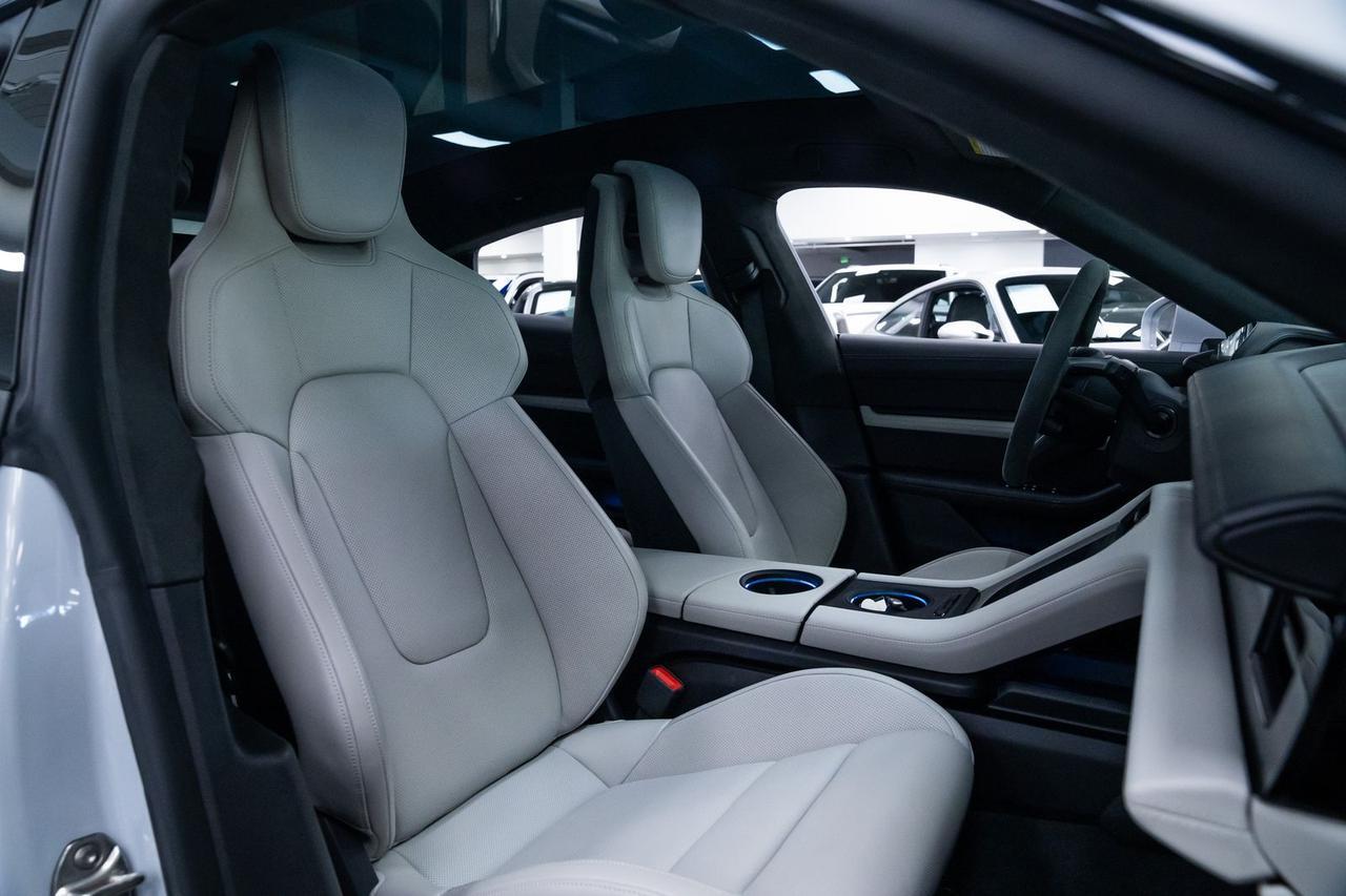 2024 Porsche Taycan GTS 1 Owner Premium Package Portland OR