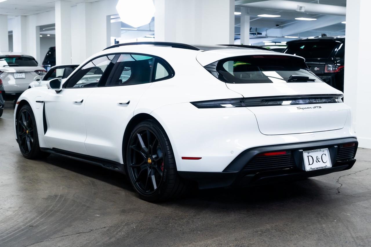 2024 Porsche Taycan GTS 1 Owner Vented Seats Premium Package Portland OR