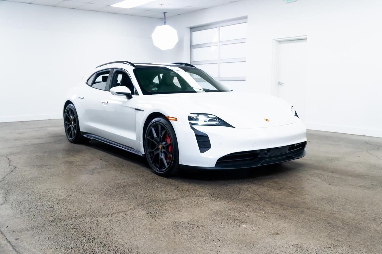 2024 Porsche Taycan GTS 1 Owner Vented Seats Premium Package Portland OR