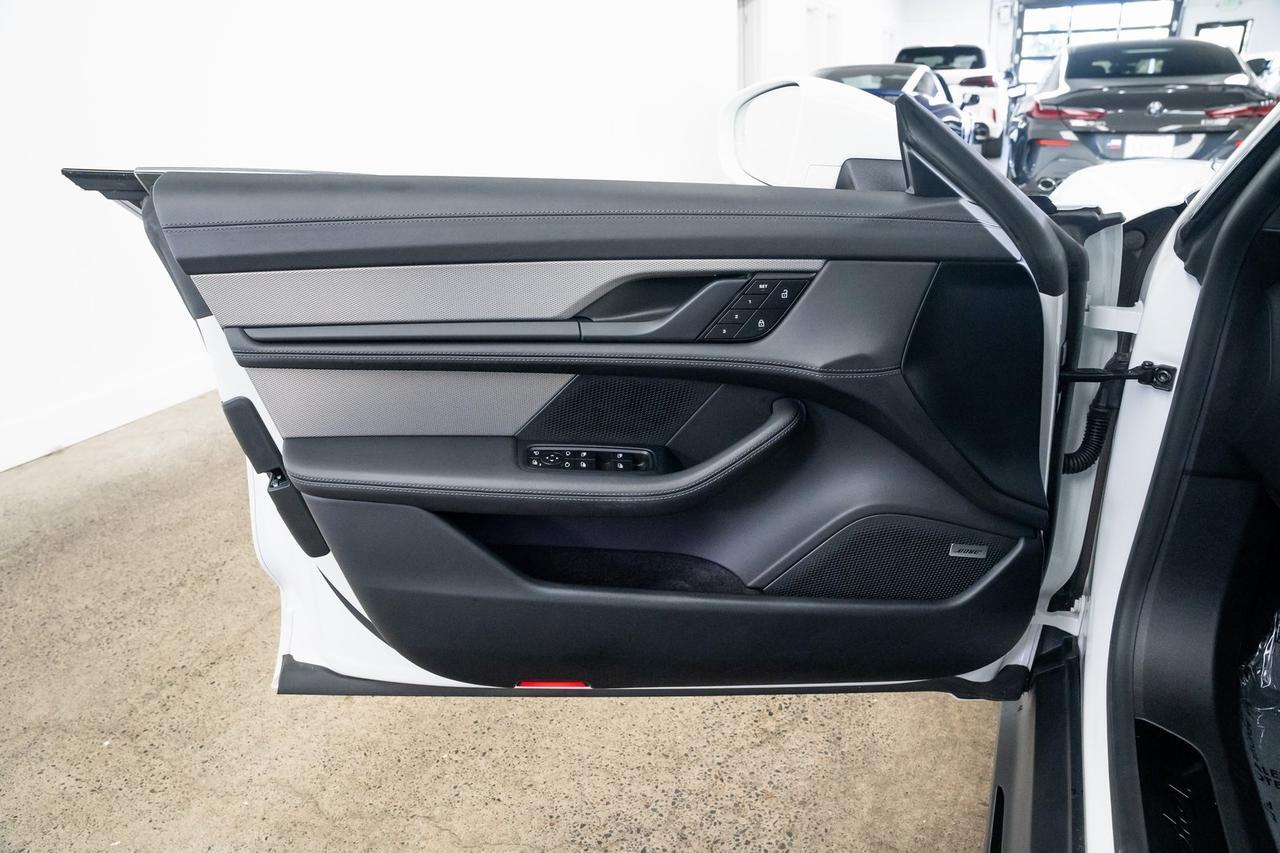 2024 Porsche Taycan GTS 1 Owner Vented Seats Premium Package Portland OR