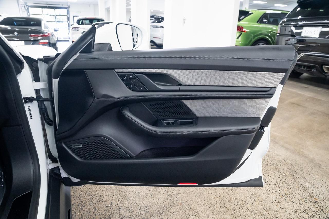 2024 Porsche Taycan GTS 1 Owner Vented Seats Premium Package Portland OR