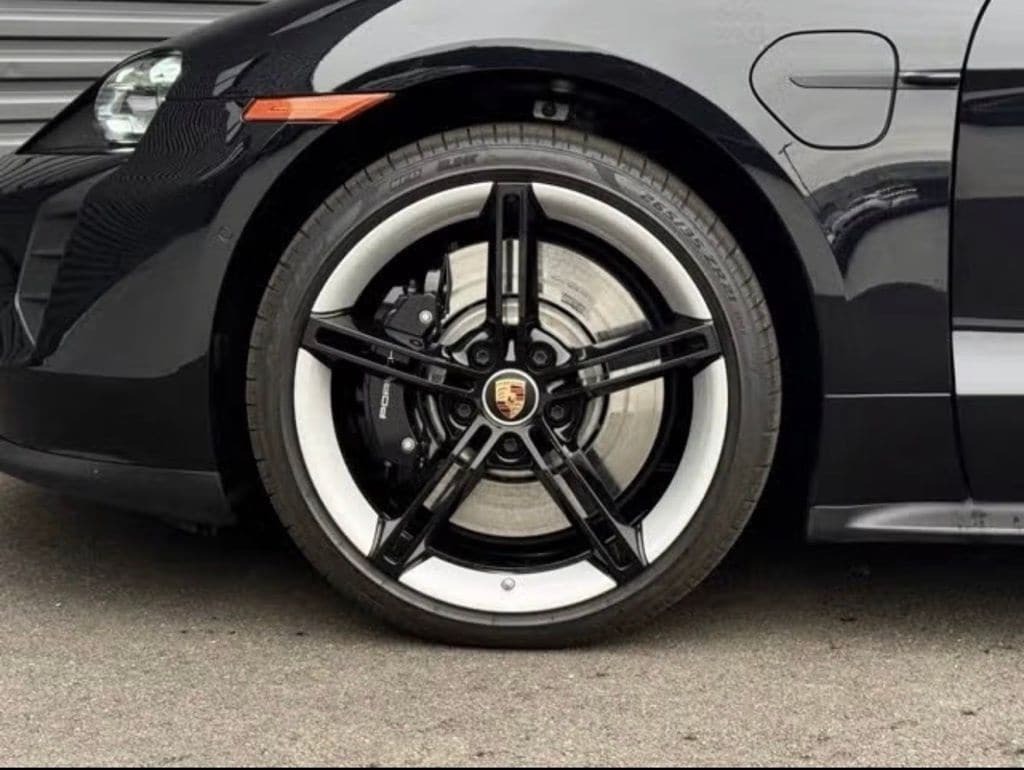 2024 Porsche Taycan GTS Orange MA