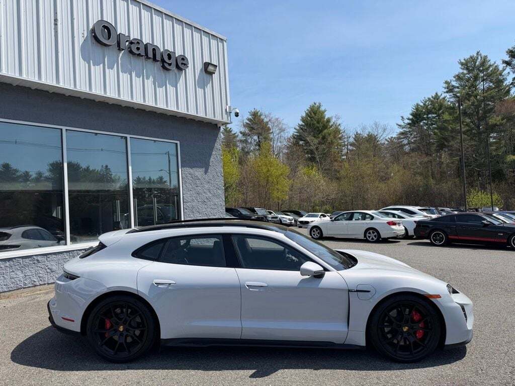 2024 Porsche Taycan GTS Orange MA