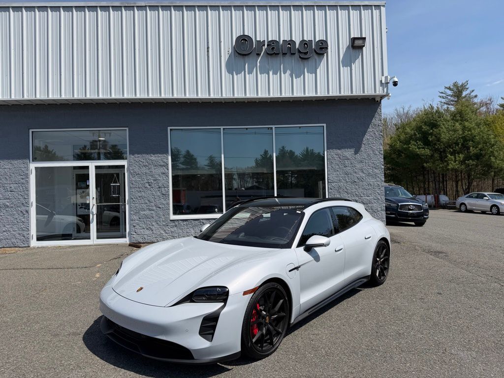 2024 Porsche Taycan GTS