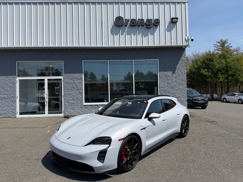 2024 Porsche Taycan GTS