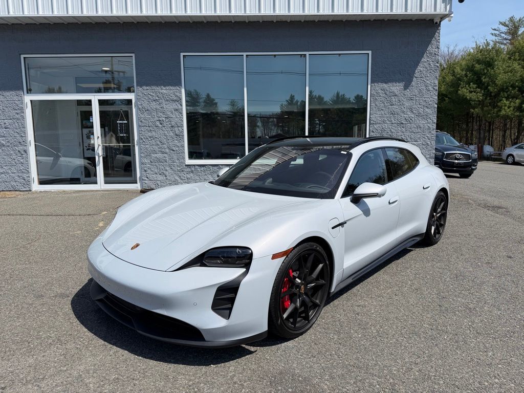 2024 Porsche Taycan GTS
