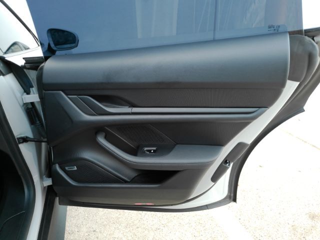 2024 Porsche Taycan Premium Plano TX