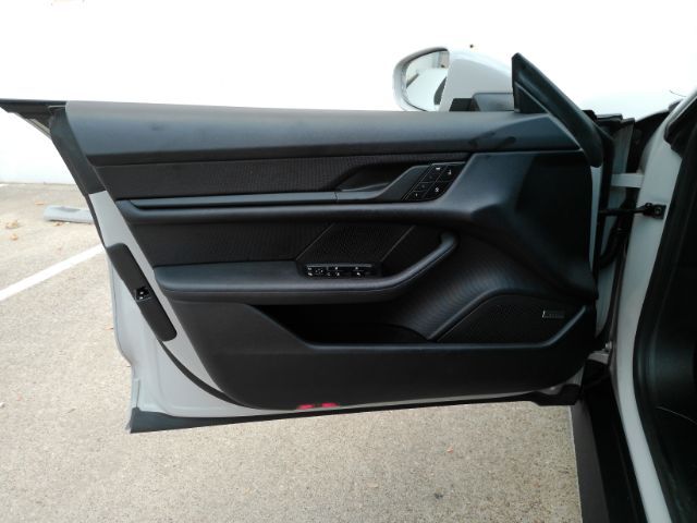 2024 Porsche Taycan Premium Plano TX