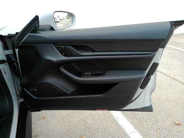 2024 Porsche Taycan Premium Plano TX