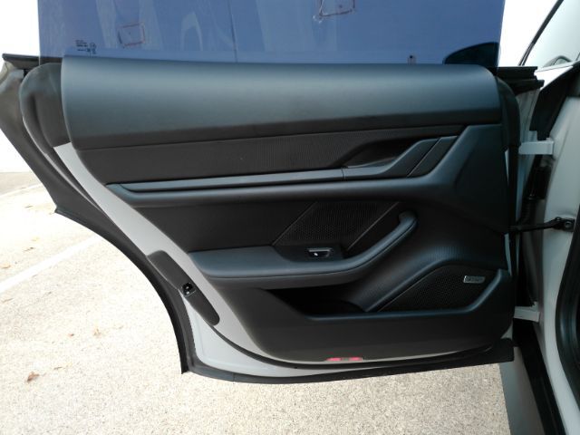 2024 Porsche Taycan Premium Plano TX