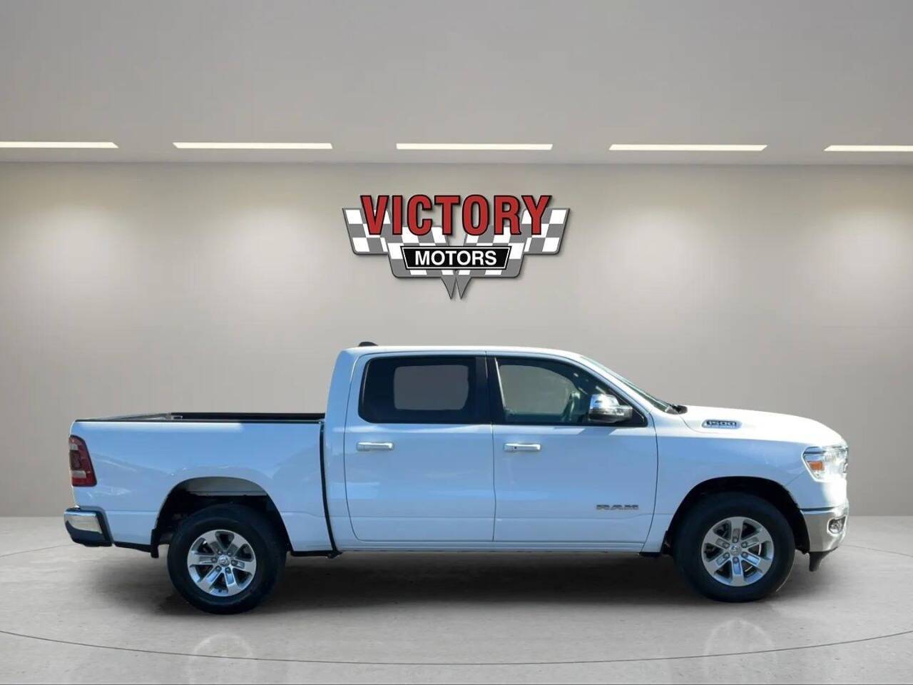2024 RAM 1500 Laramie 4x4 4dr Crew Cab 5.6 ft. SB Pickup Chesterfield MI