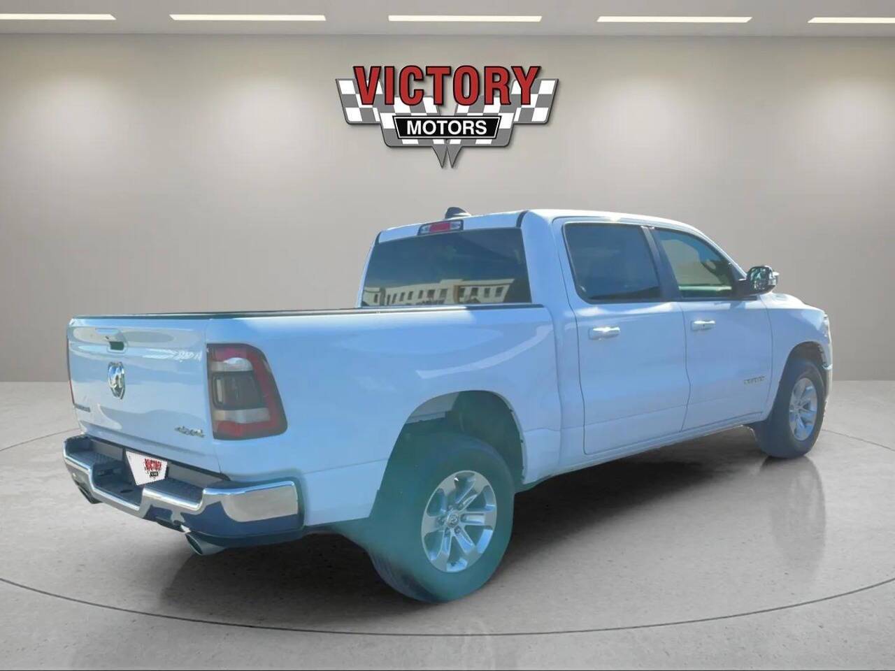 2024 RAM 1500 Laramie 4x4 4dr Crew Cab 5.6 ft. SB Pickup Chesterfield MI