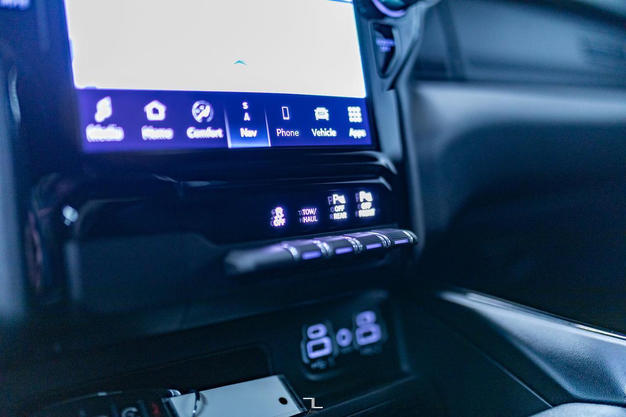 2024 Ram 1500 4x4 Crew Cab Big Horn Built To Serve Nav BCam Red Deer AB