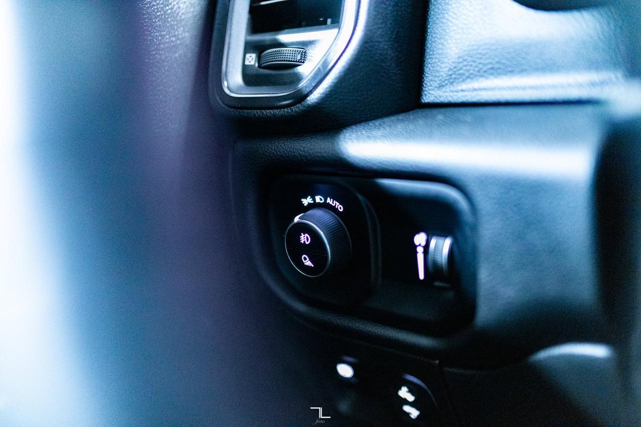 2024 Ram 1500 4x4 Crew Cab Big Horn Built To Serve Nav BCam Red Deer AB