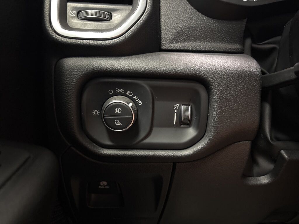 2024 Ram 1500 4x4 Crew Cab Big Horn Minocqua WI