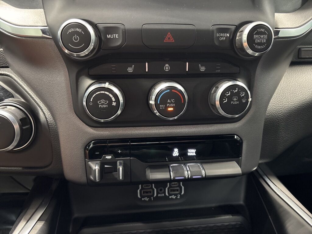 2024 Ram 1500 4x4 Crew Cab Big Horn Minocqua WI